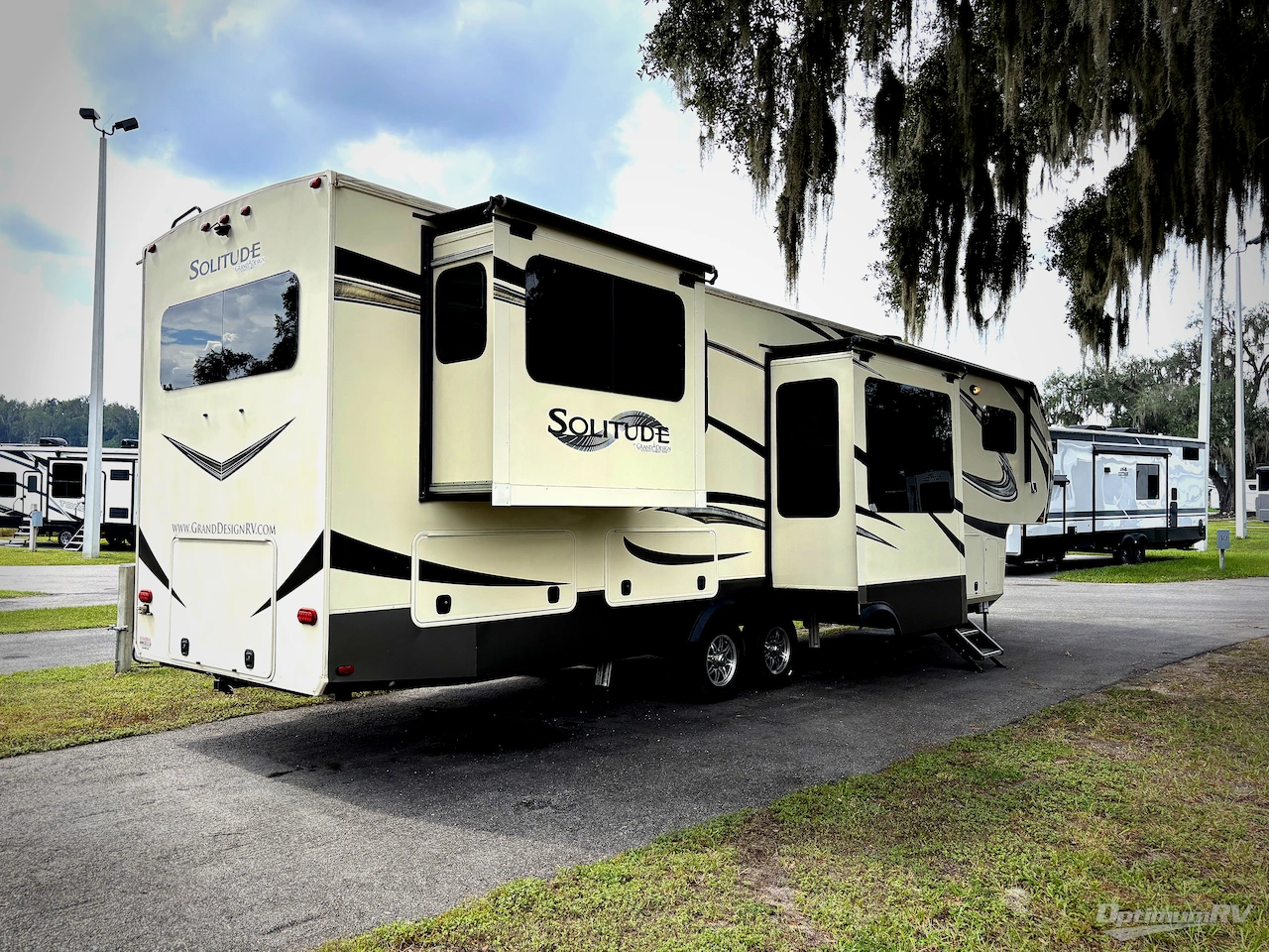 2019 Grand Design Solitude 375RES Photo 2