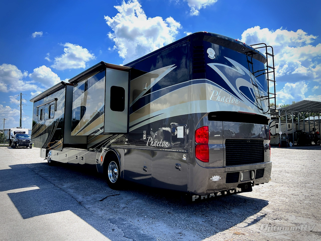 2013 Tiffin Phaeton 40QBH Photo 2