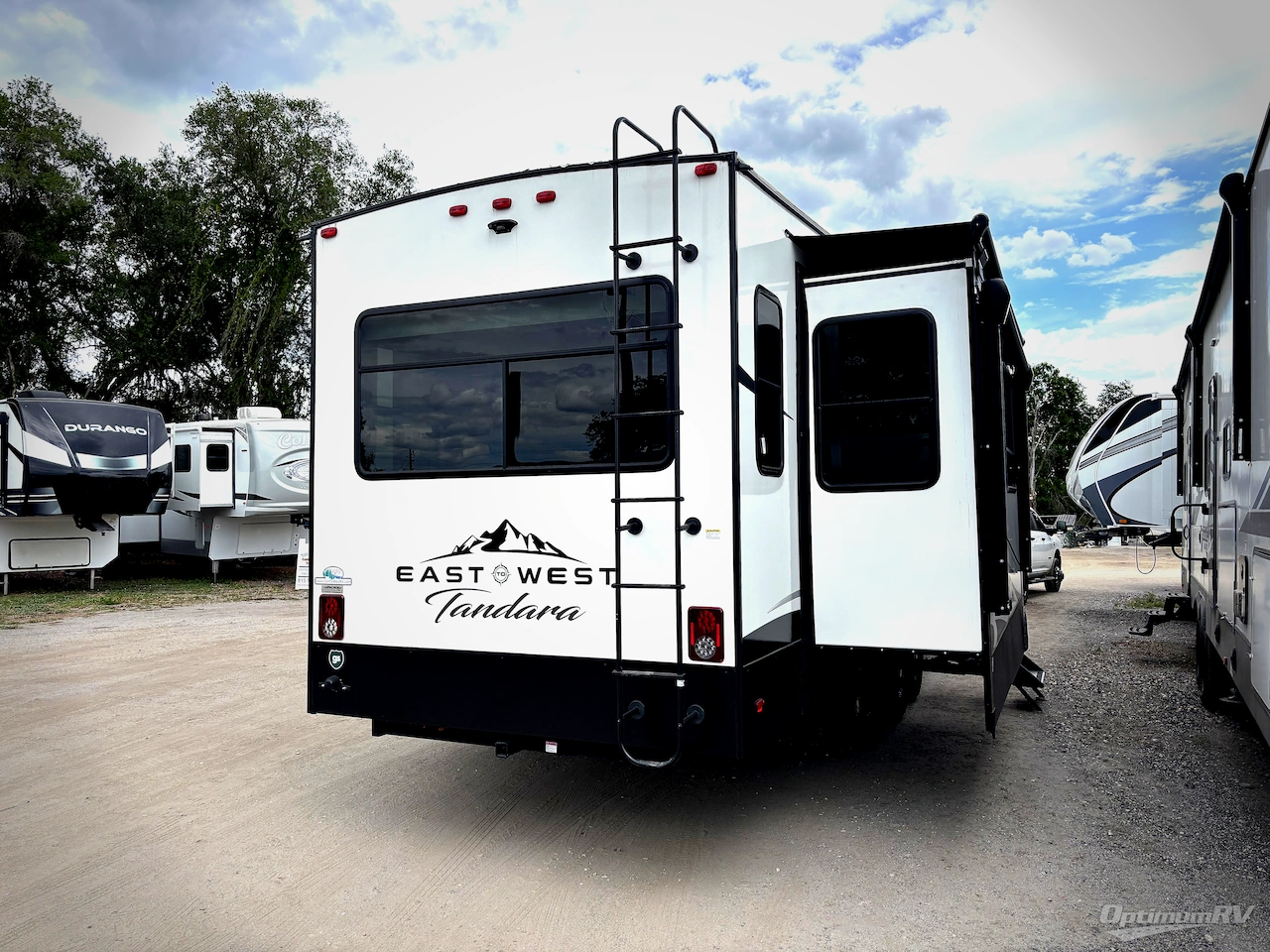 2024 East To West Tandara 385MB Photo 2