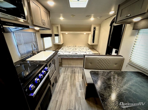 2022 Prime Time Tracer 200BHSLE RV Photo 2