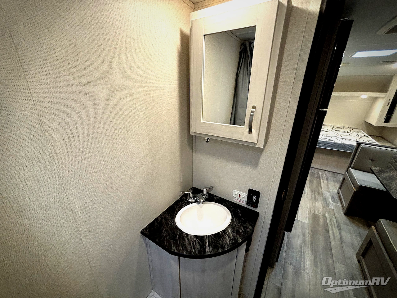 2022 Prime Time Tracer 200BHSLE Photo 14