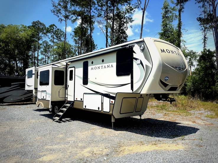 2018 Keystone Montana 3791RD RV Photo 1
