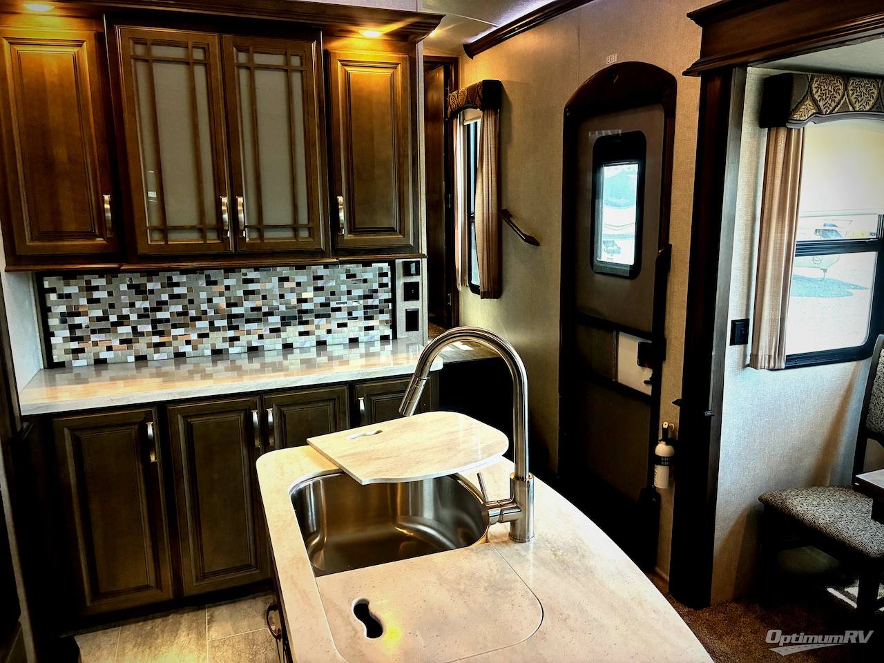 2018 Keystone Montana 3791RD Photo 8