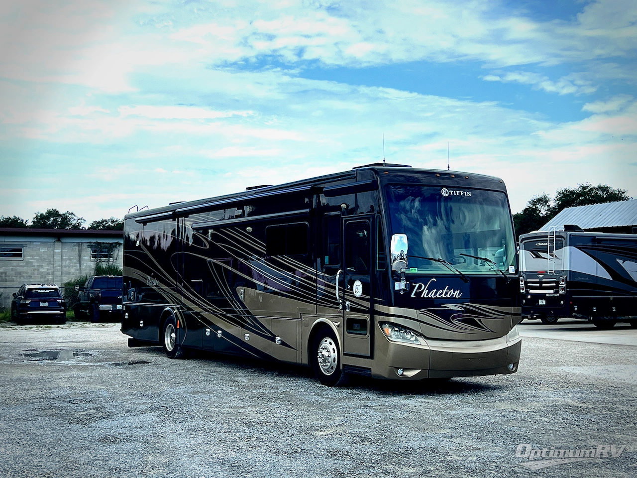 2014 Tiffin Phaeton 40AH Photo 1