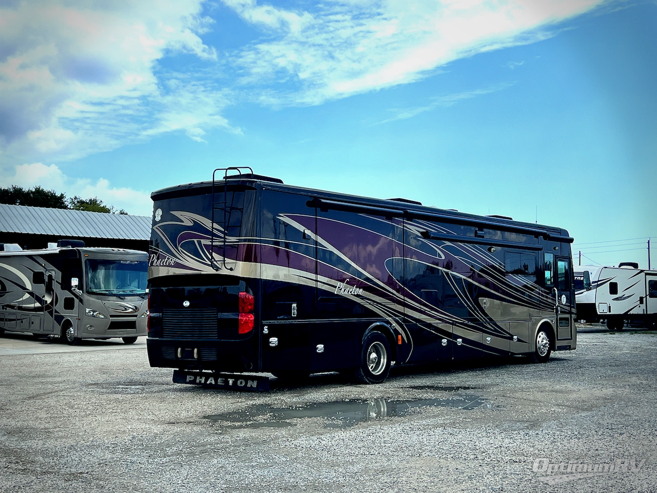 2014 Tiffin Phaeton 40AH Photo 2