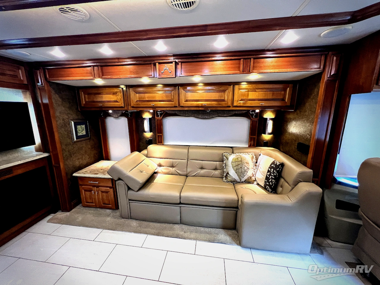 2014 Tiffin Phaeton 40AH Photo 9