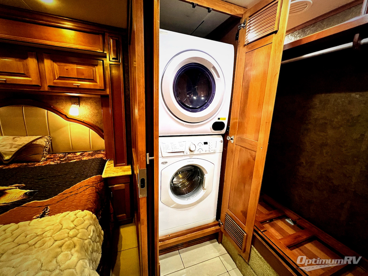 2014 Tiffin Phaeton 40AH Photo 18