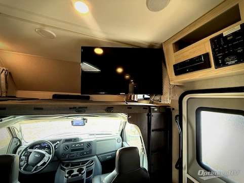 2021 Forest River Sunseeker Classic 2440DS Ford RV Photo 2