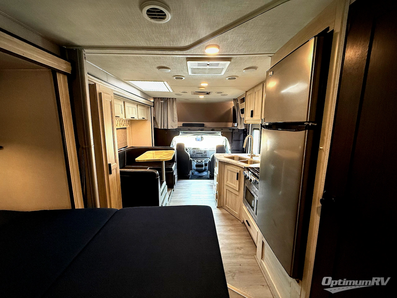 2021 Forest River Sunseeker Classic 2440DS Ford Photo 6