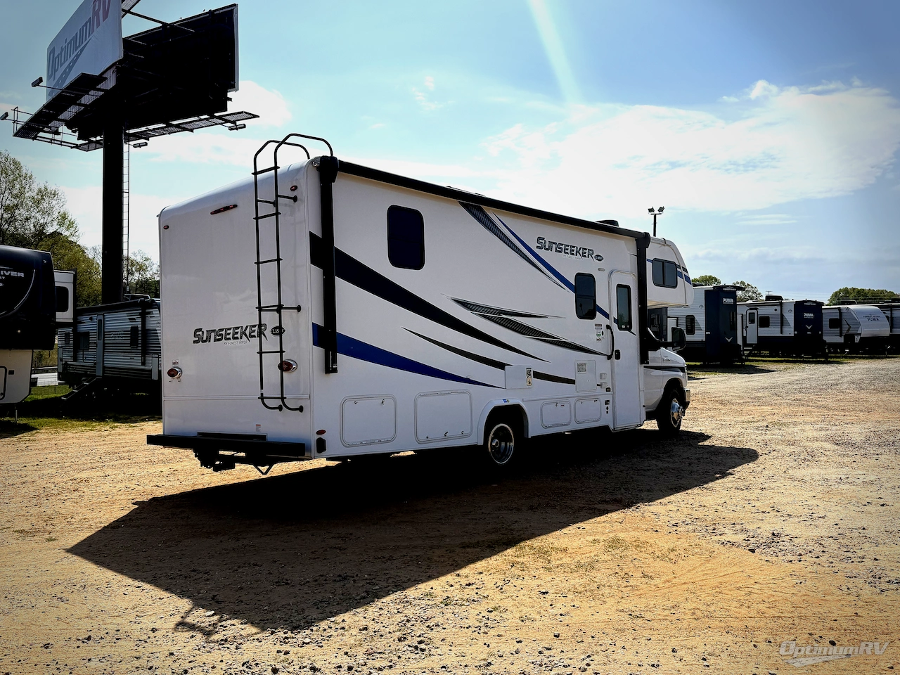 2021 Forest River Sunseeker Classic 2440DS Ford Photo 2