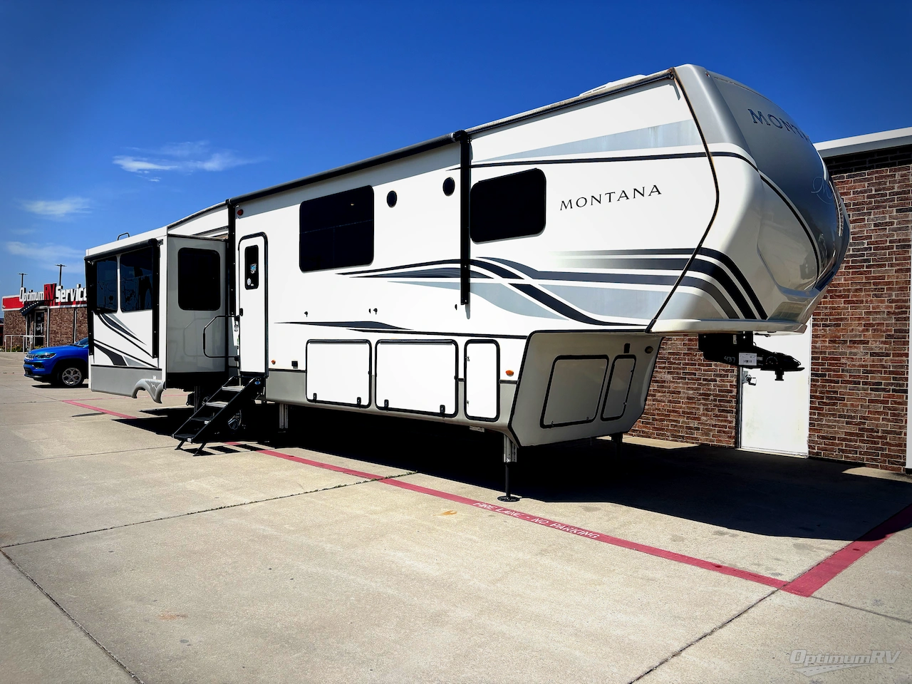 2022 Keystone Montana 3855BR Photo 1