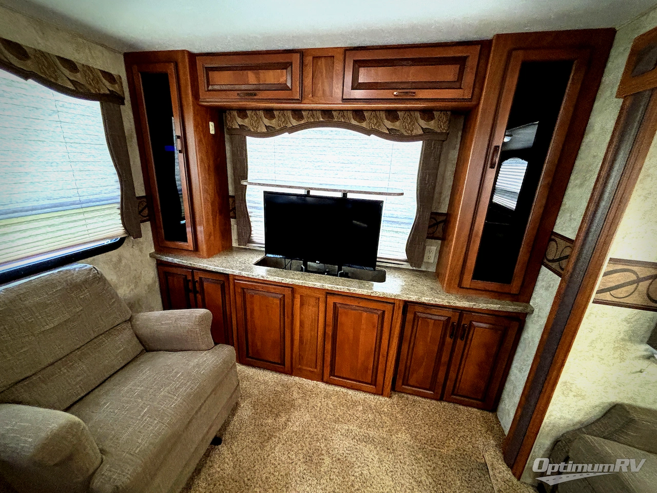2011 Keystone Laredo Super Lite 296RE Photo 18