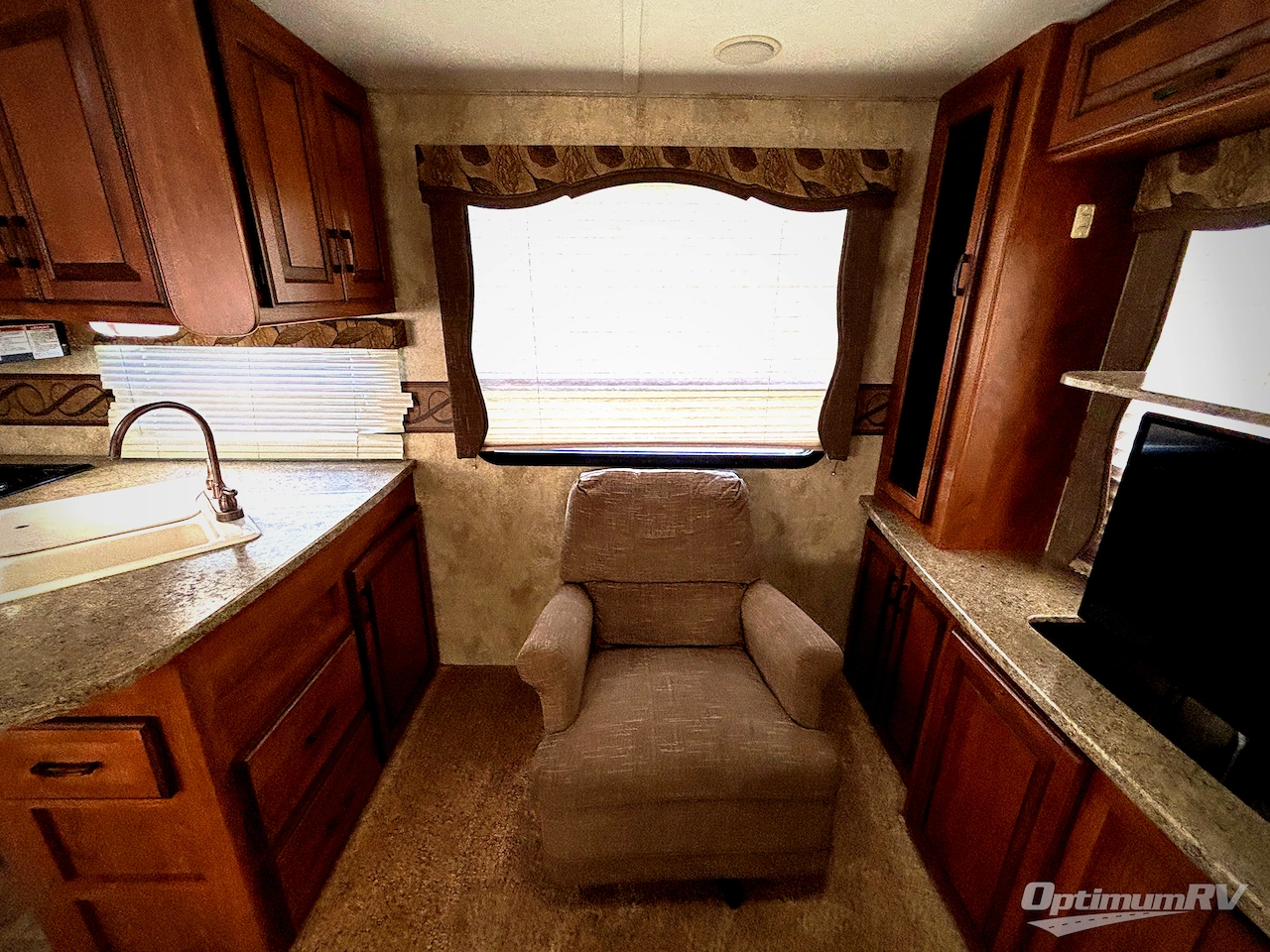 2011 Keystone Laredo Super Lite 296RE Photo 17