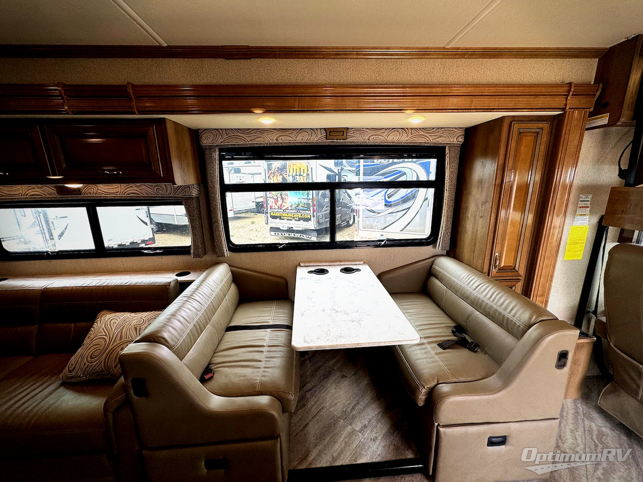 2019 Holiday Rambler Vacationer 36F Photo 11