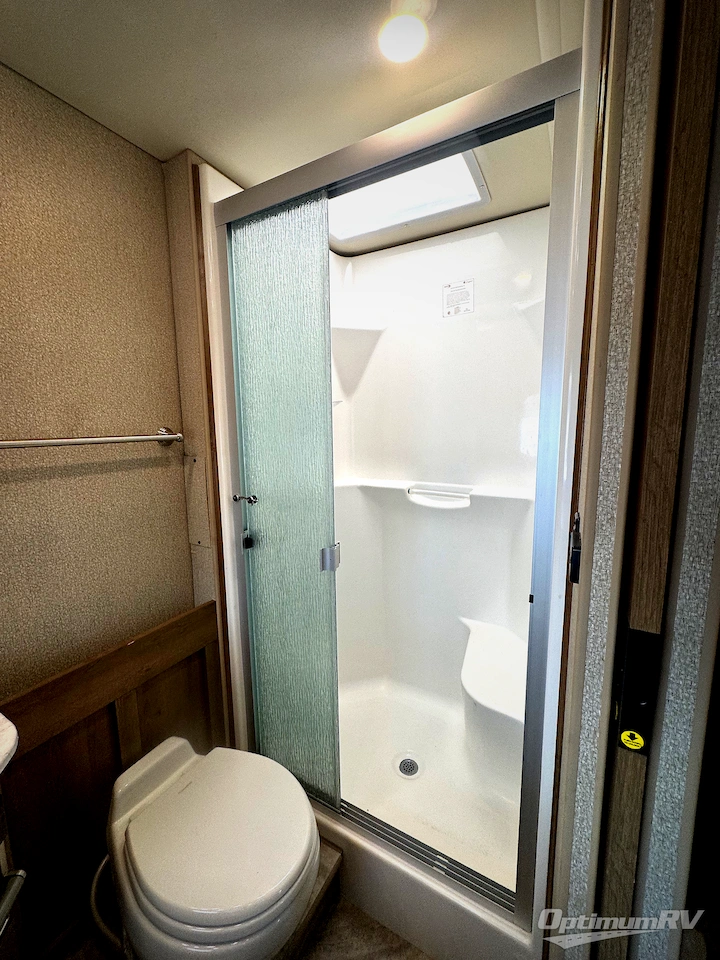 2019 Holiday Rambler Vacationer 36F Photo 21