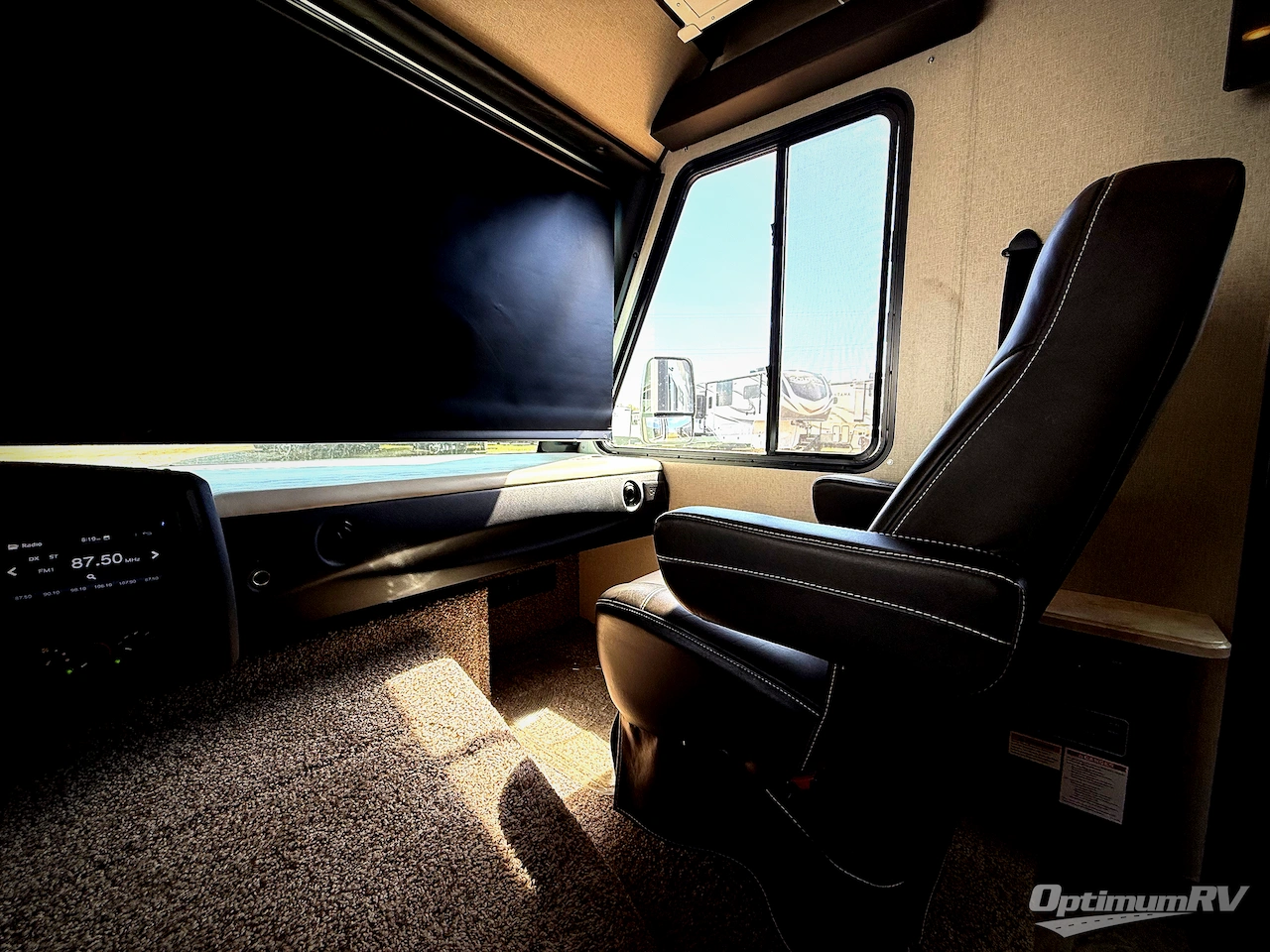 2018 Holiday Rambler Reno 25S Photo 9