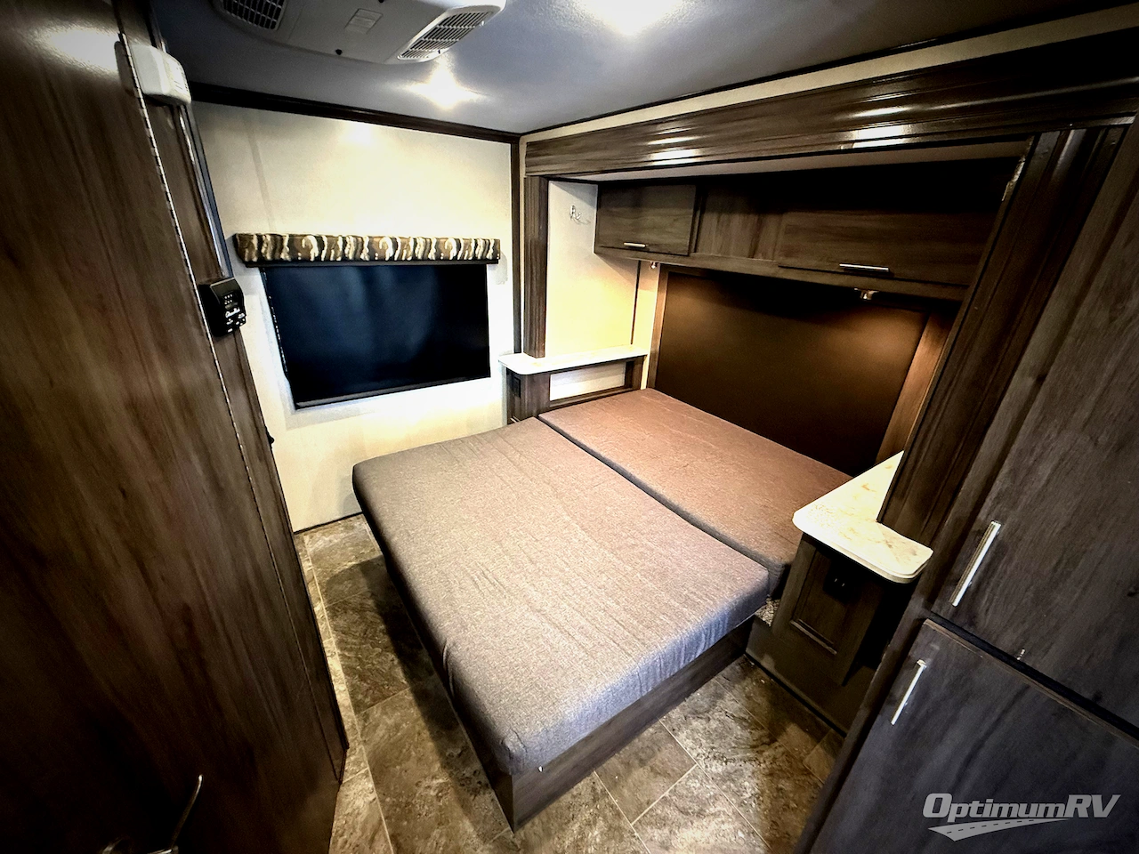 2018 Holiday Rambler Reno 25S Photo 21