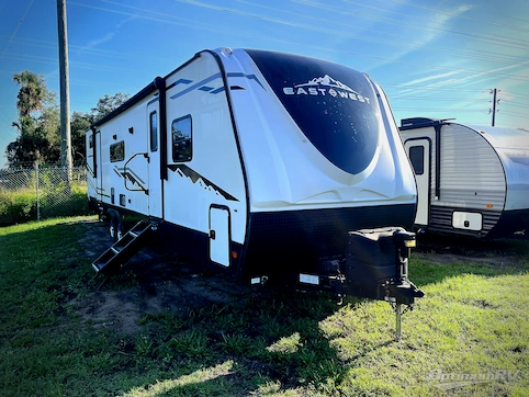 Used 2021 East To West Alta 3150KBH Featured Photo