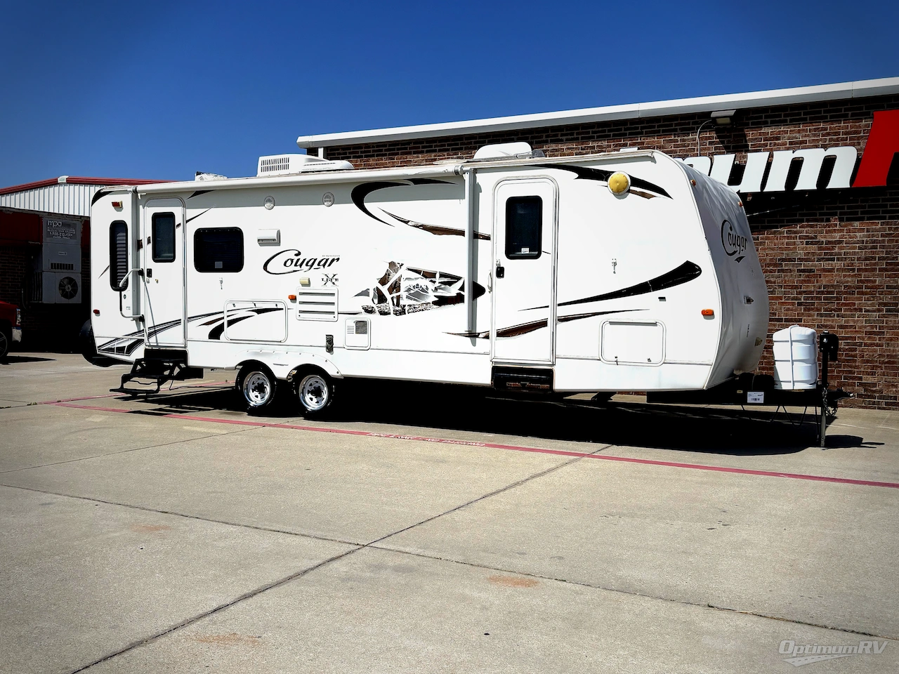 2010 Keystone Cougar X-Lite 27RLS Photo 1