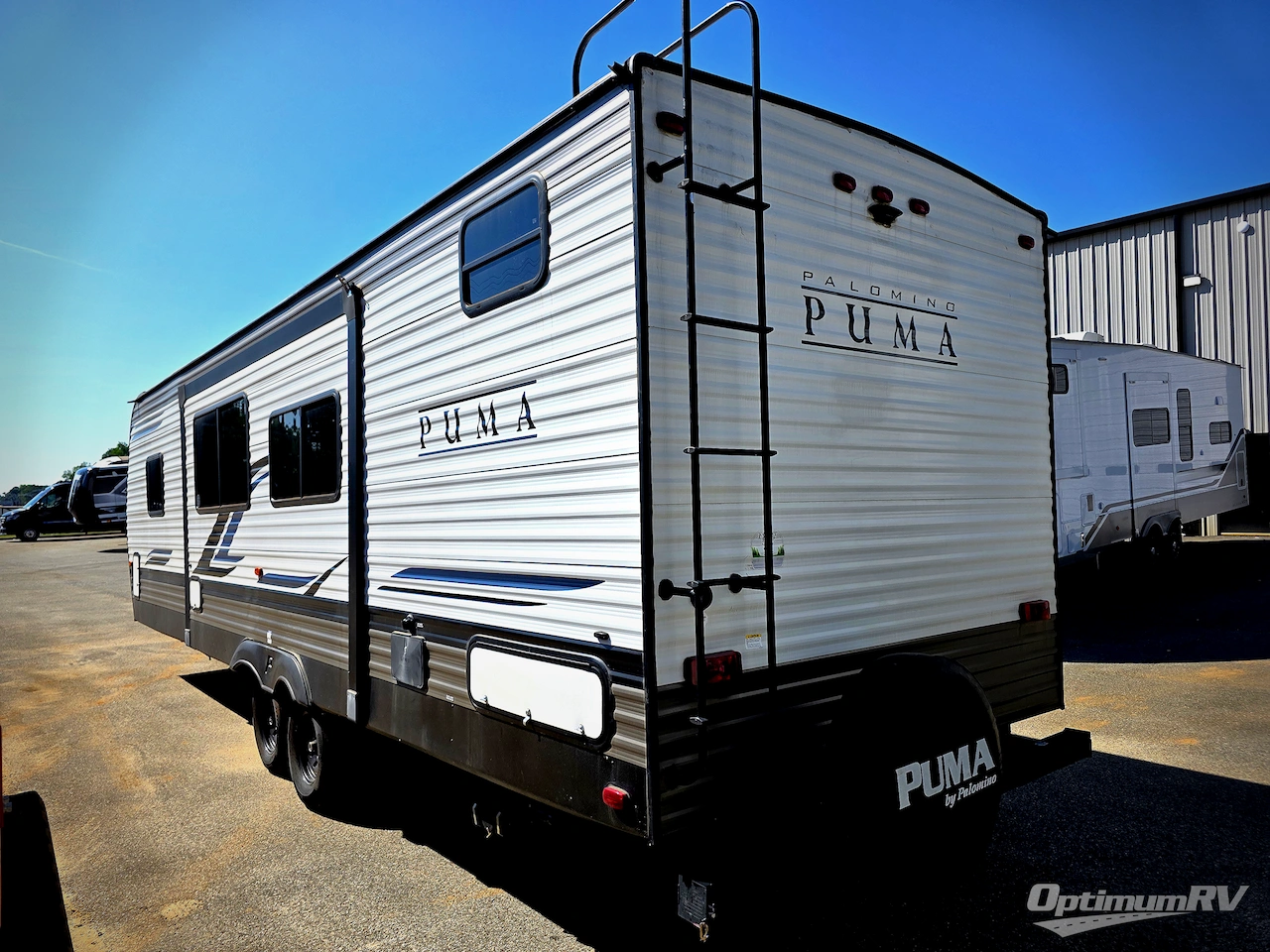 2022 Palomino Puma 28DBFQ Photo 2