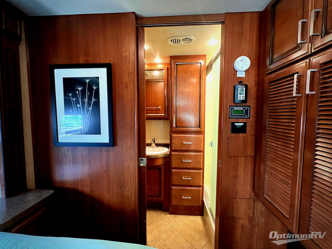 2015 Fleetwood Bounder 35K Photo 19