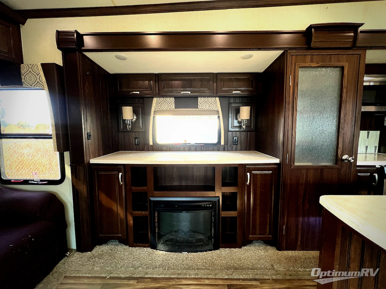 2018 Forest River Cardinal 3456RL Photo 7