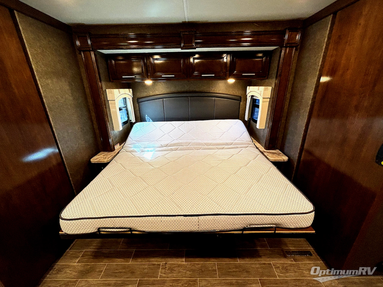 2020 Thor Miramar 35.4 Photo 16