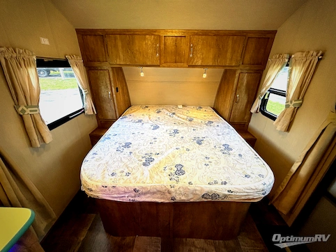 2017 Gulf Stream Vintage Cruiser 19RBS RV Photo 3