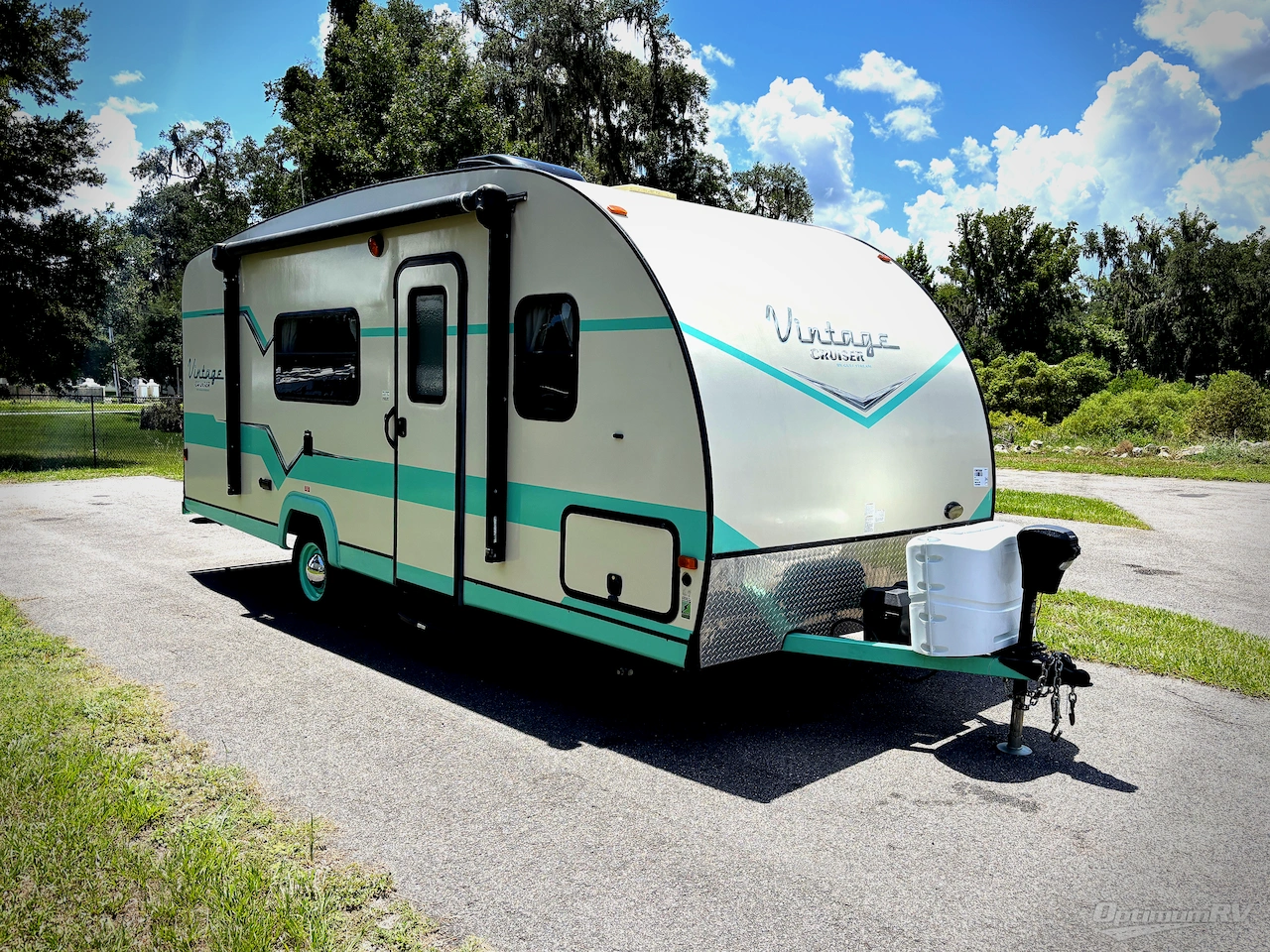 2017 Gulf Stream Vintage Cruiser 19RBS Photo 1