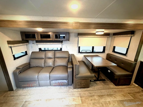 2022 Forest River Flagstaff Super Lite 26FKBS RV Photo 4