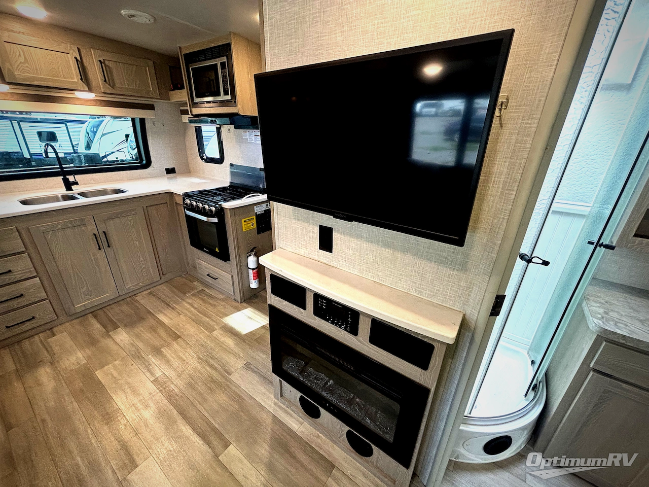 2022 Forest River Rockwood Mini Lite 2516S Photo 14