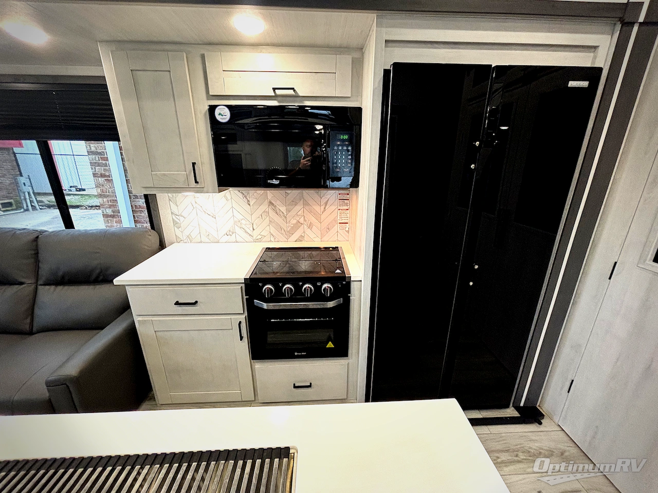 2025 East To West Tandara 386MB-OK Photo 9