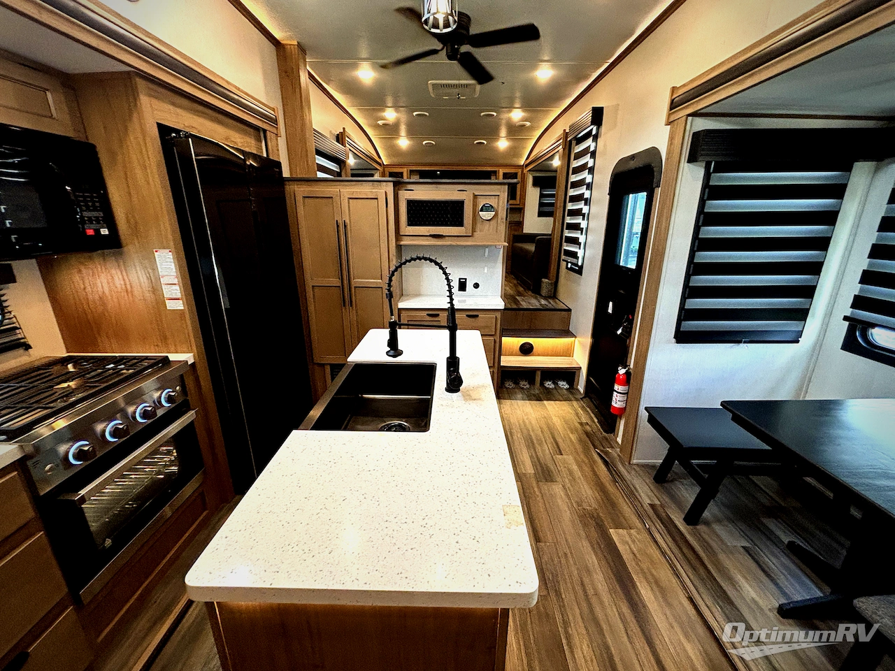 2024 Forest River Sabre 37FLH Photo 5