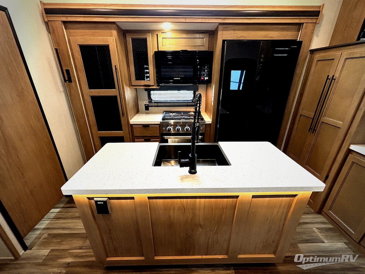 2024 Forest River Sabre 37FLH Photo 6