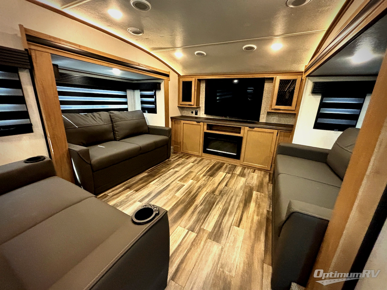 2024 Forest River Sabre 37FLH Photo 8