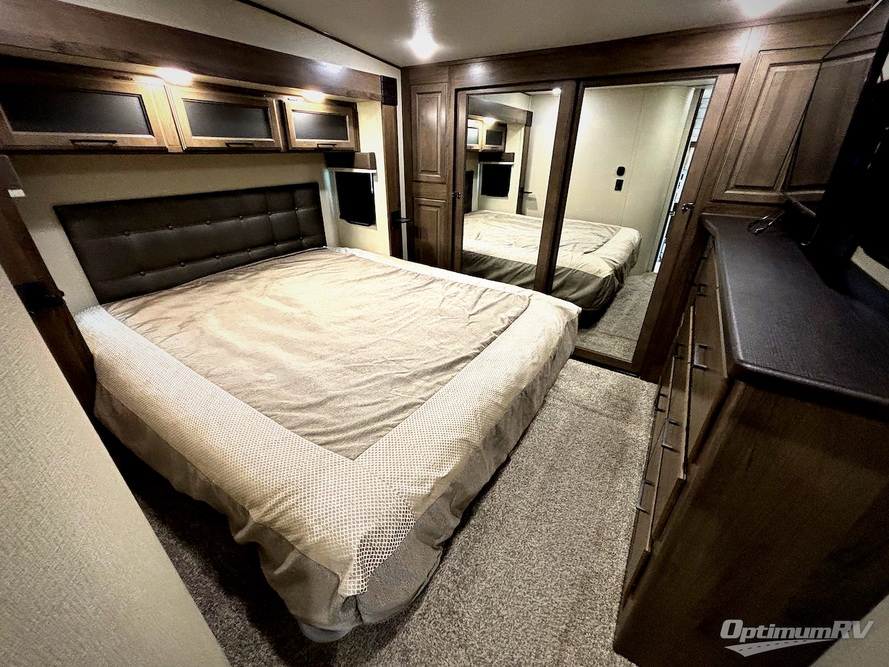 2020 Forest River Wildcat 322RK Photo 8