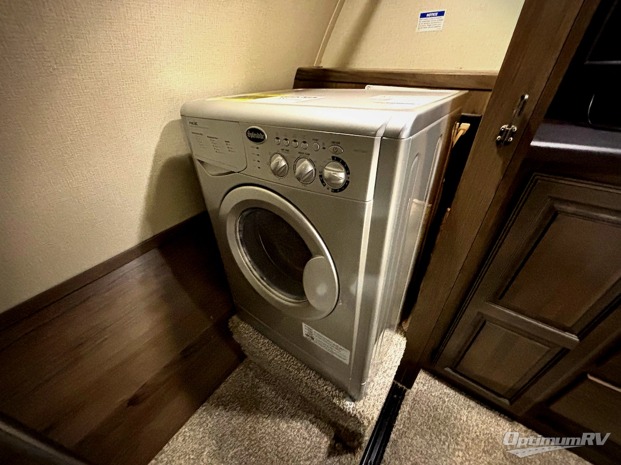 2020 Forest River Wildcat 322RK Photo 11