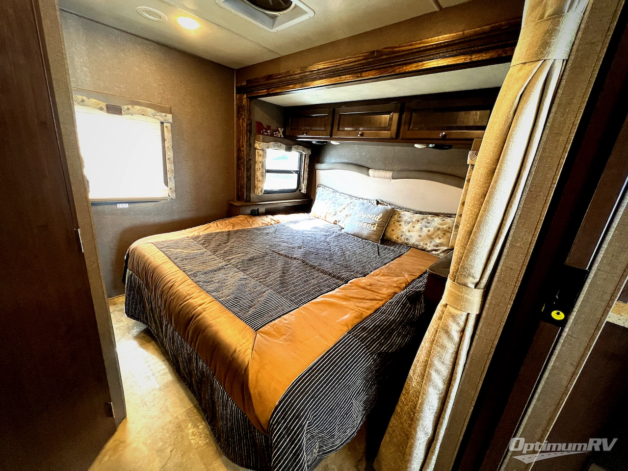 2018 Thor Windsport 27B Photo 17