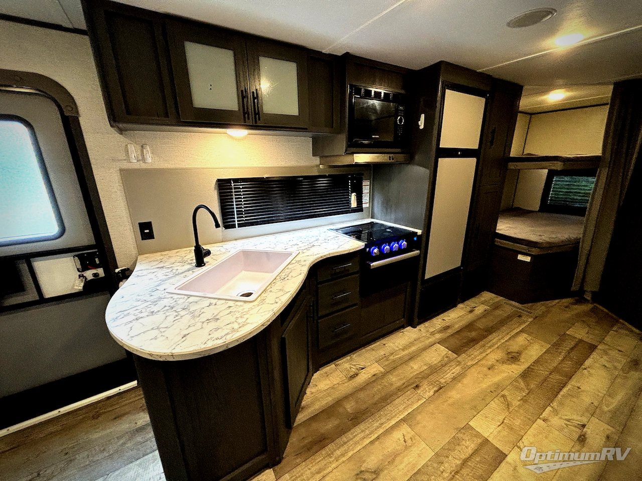 2021 Dutchmen Aspen Trail LE 26BH Photo 9