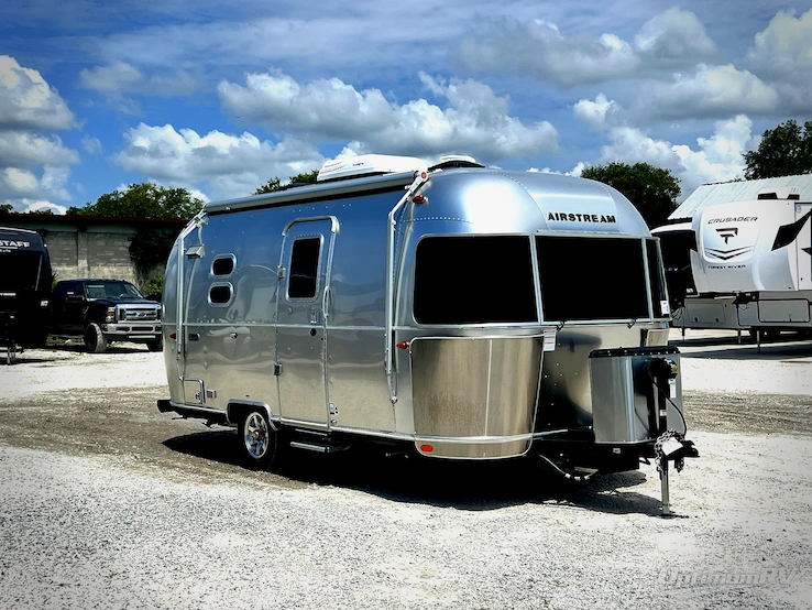 2022 Airstream Caravel 20FB RV Photo 1
