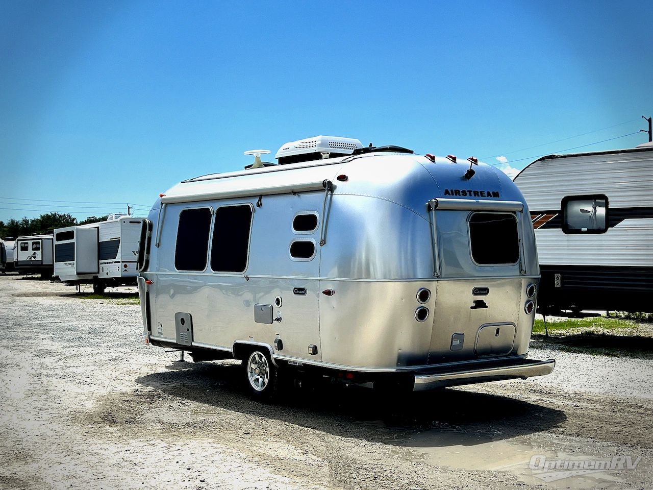 2022 Airstream Caravel 20FB Photo 3
