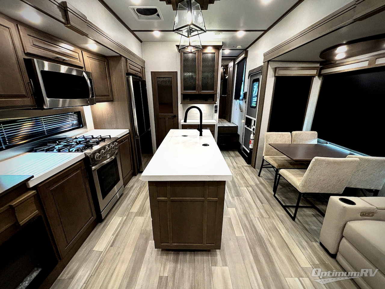 2023 Grand Design Solitude 391DL Photo 5