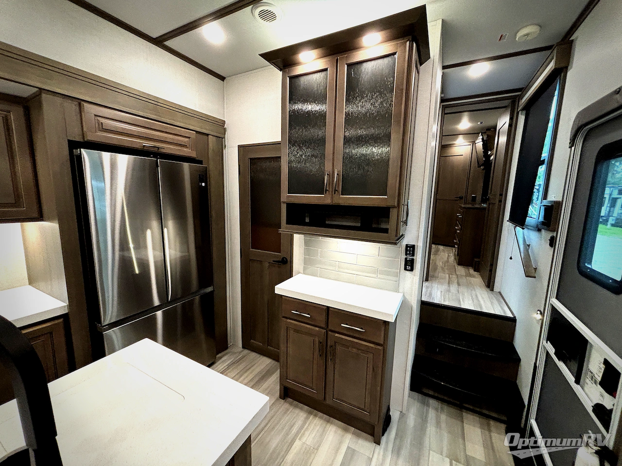 2023 Grand Design Solitude 391DL Photo 15