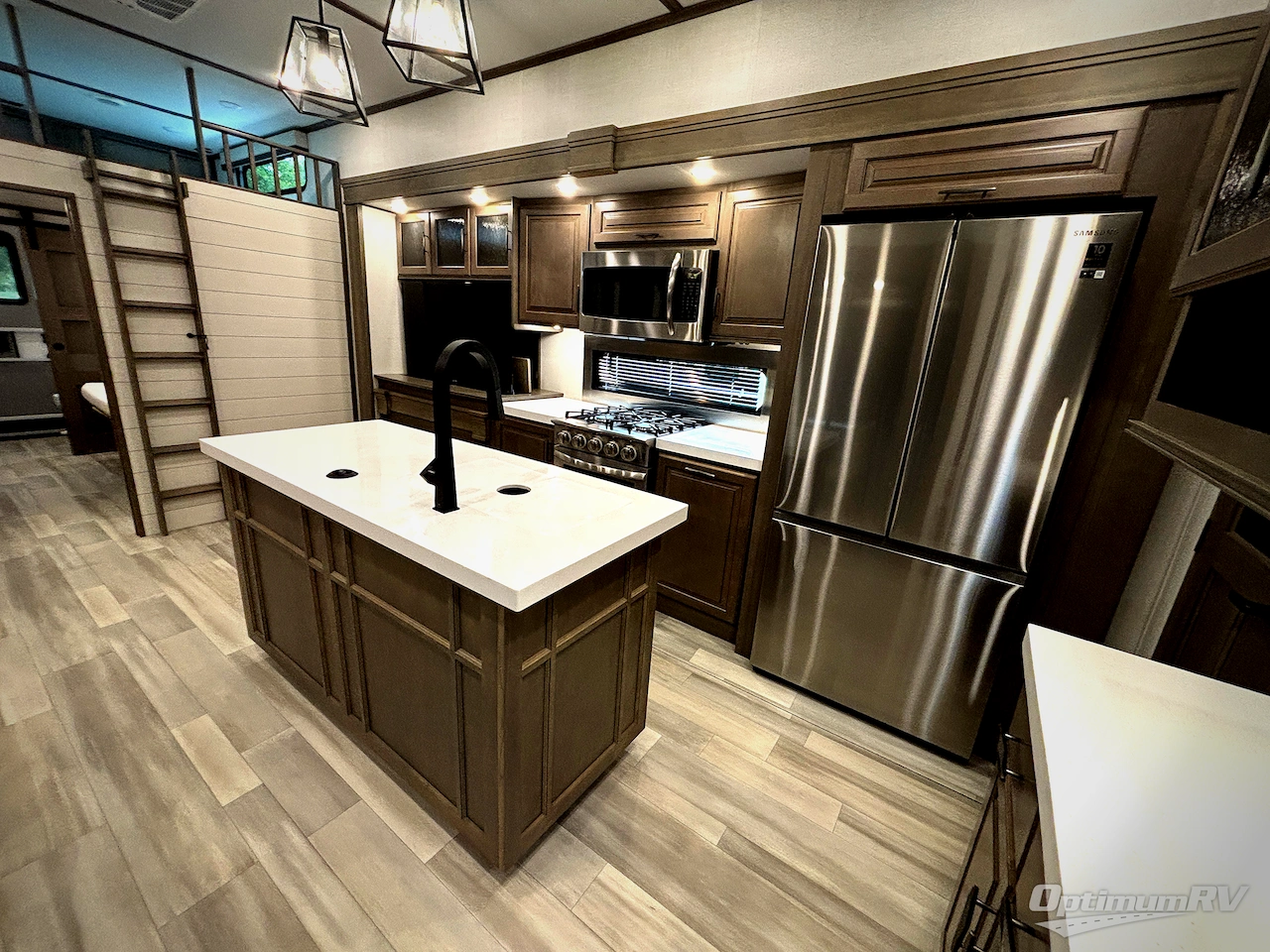 2023 Grand Design Solitude 391DL Photo 16