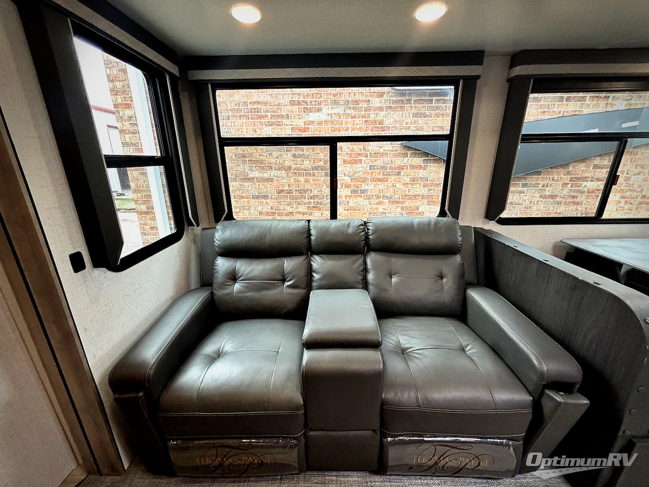 2022 Winnebago Towables Voyage 3033BH Photo 7