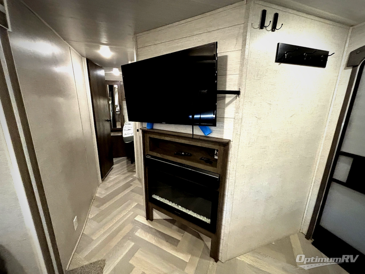 2022 Forest River Wildwood 29VBUD Photo 10