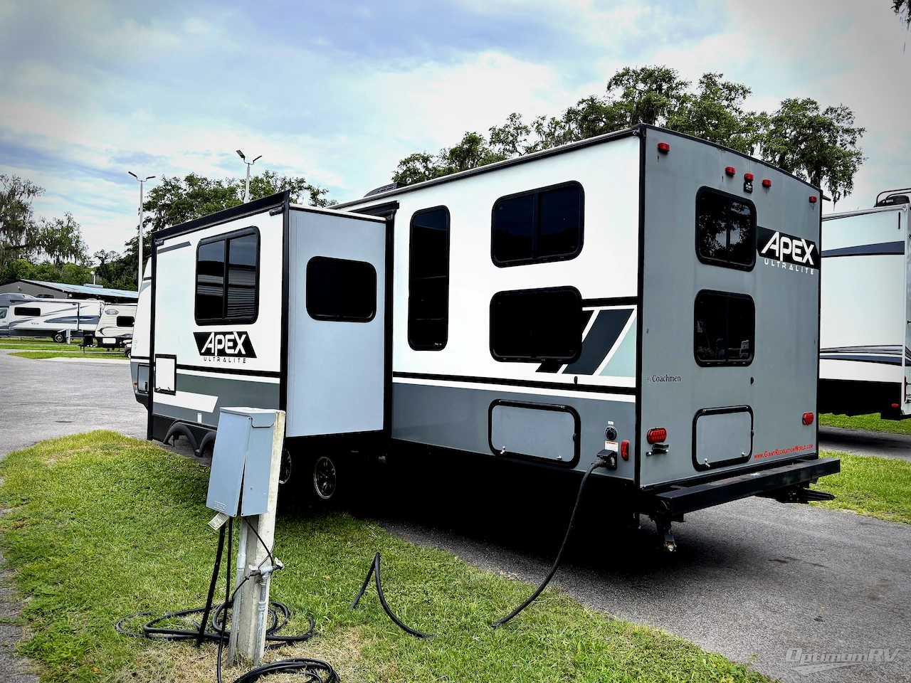 2022 Coachmen Apex Ultra-Lite 266BHS Photo 3
