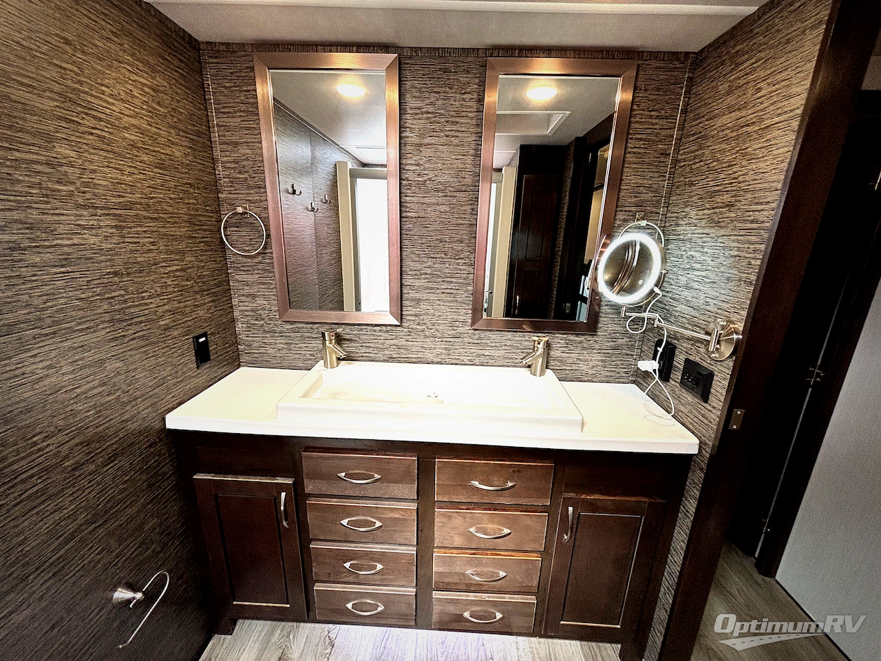 2020 Forest River Cedar Creek Hathaway Edition 36CK2 Photo 18