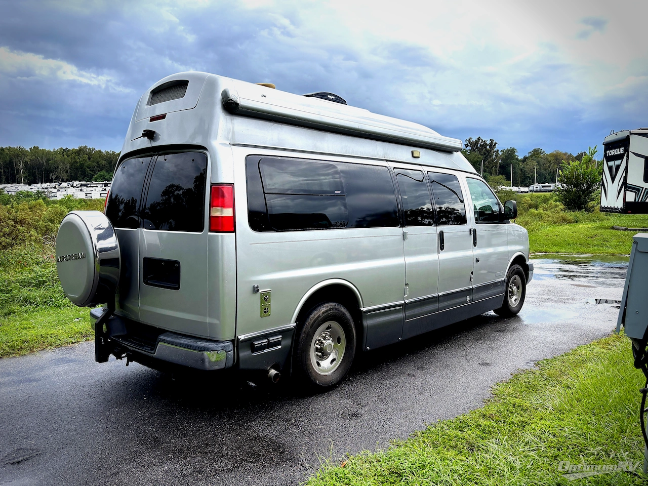 2010 Airstream Interstate Interstate Standard Photo 2