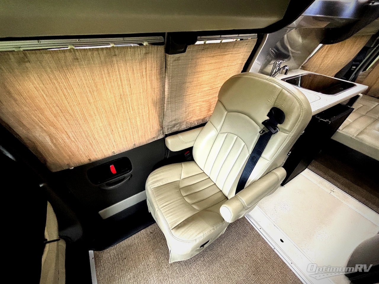 2010 Airstream Interstate Interstate Standard Photo 12